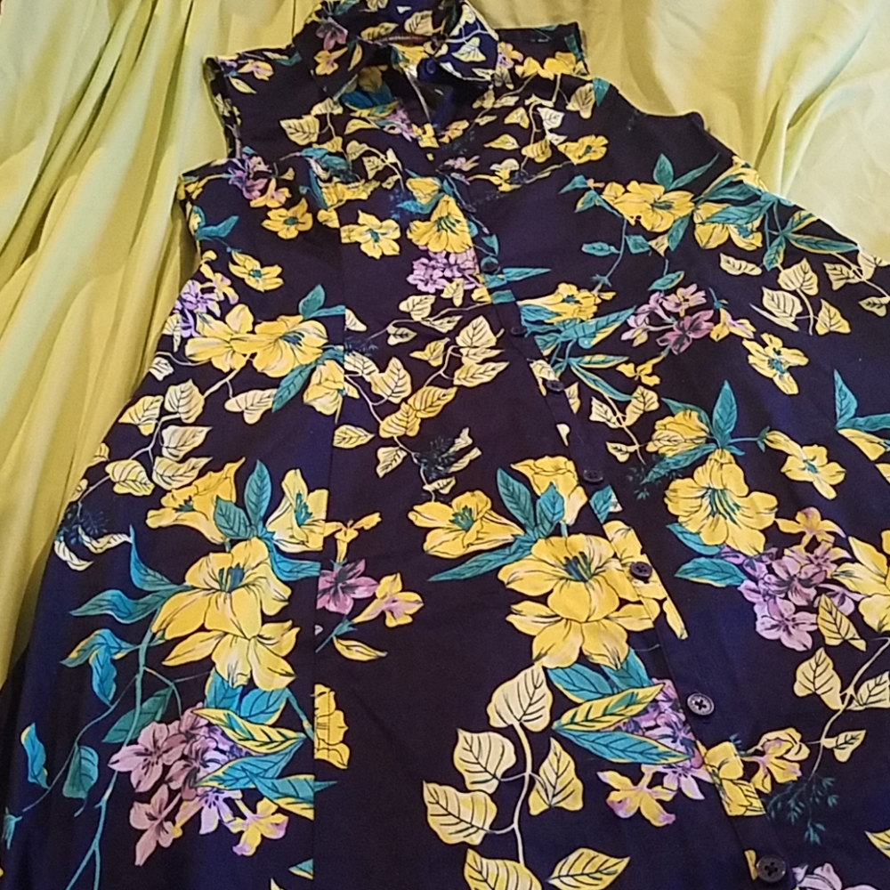 Isaac Mizrahi Live!- size 8-sleeveless dress